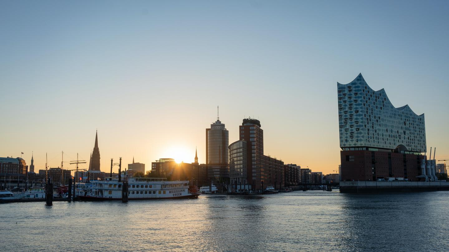 Foto: Lukas Menzel / Unsplash Skyline Hamburger Hafen
