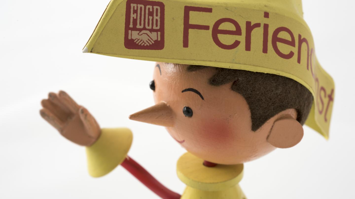 Maskottchen Feriendienst, Sammmlung Museum Utopie und Alltag, Foto: Armin Herrmann
